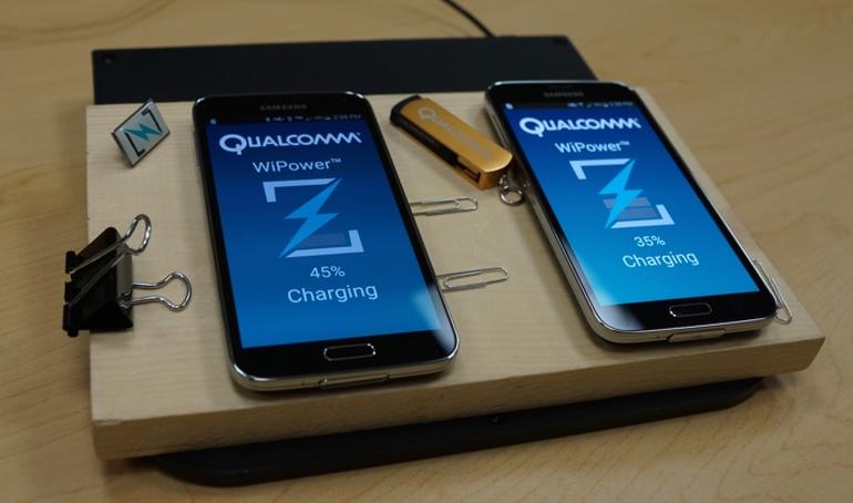 Smartphone Canggih Ini Gunakan Charger Tanpa Kabel