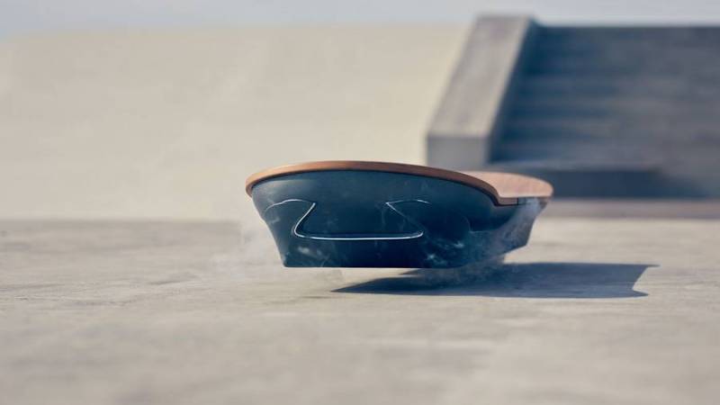 Hoverboard, Inovasi Skateboard dari Lexus Siap Diluncurkan